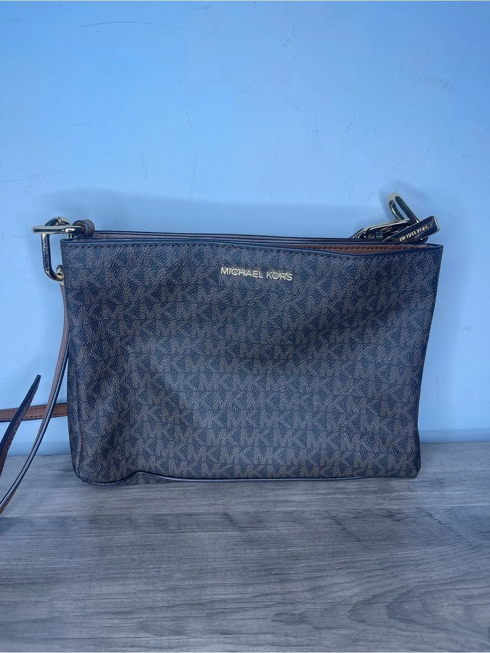 Michael Kors Brown Signature Crossbody Bag purse